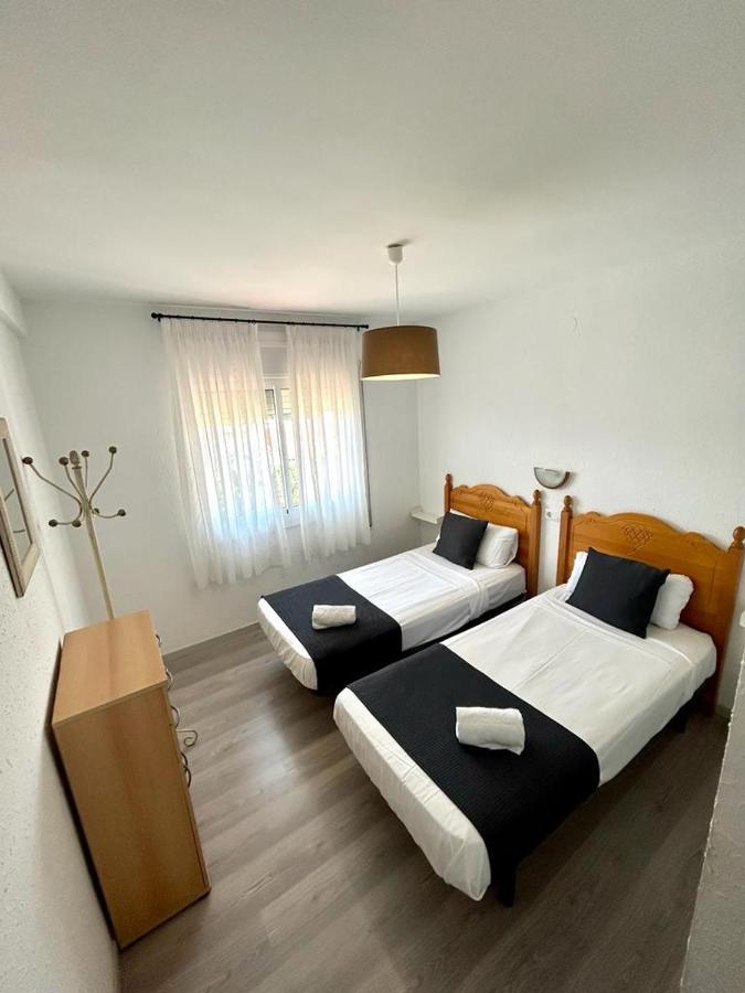 For A Stay Mar Камбрильс Экстерьер фото